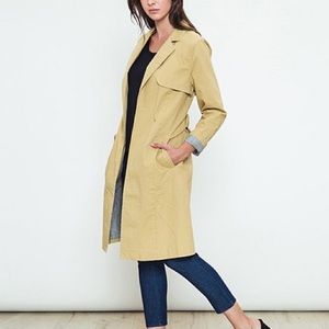 NWT Trenchcoat
